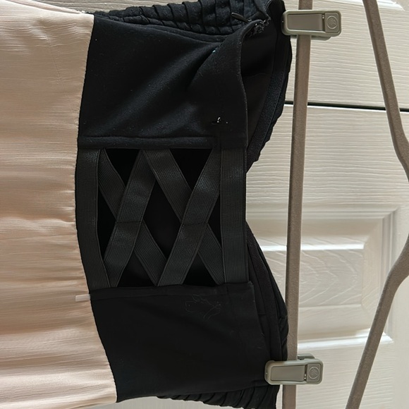 Strapless dress with multilayered sheer overlay - Picture 5 of 12